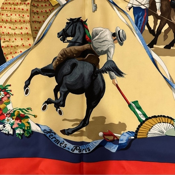 Hermes Silk Scarf PLAZA DE TOROS Foulard Carre HUBERT DE WATRIGANT 35x35” - Picture 3 of 9